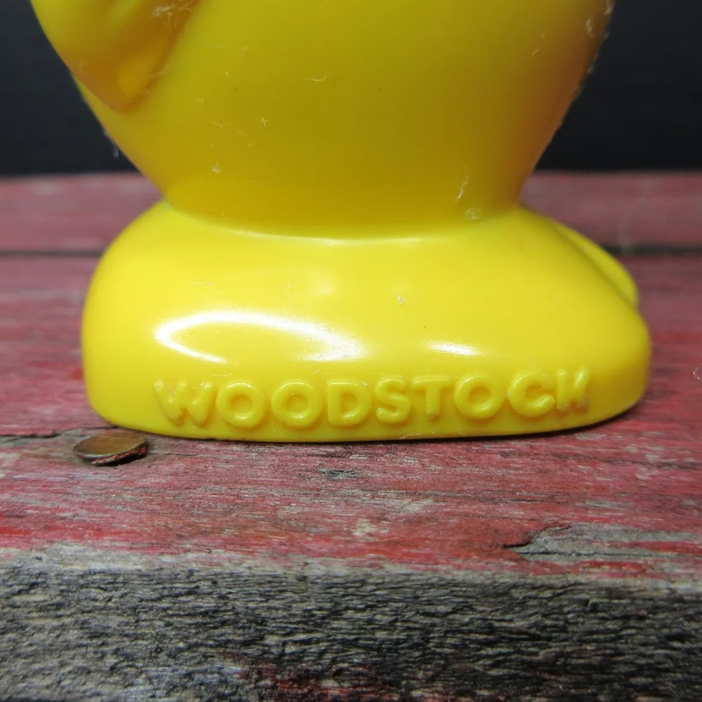 Vintage Peanuts Woodstock Battery Operated Electronic Chirping Bird Toy 1990s